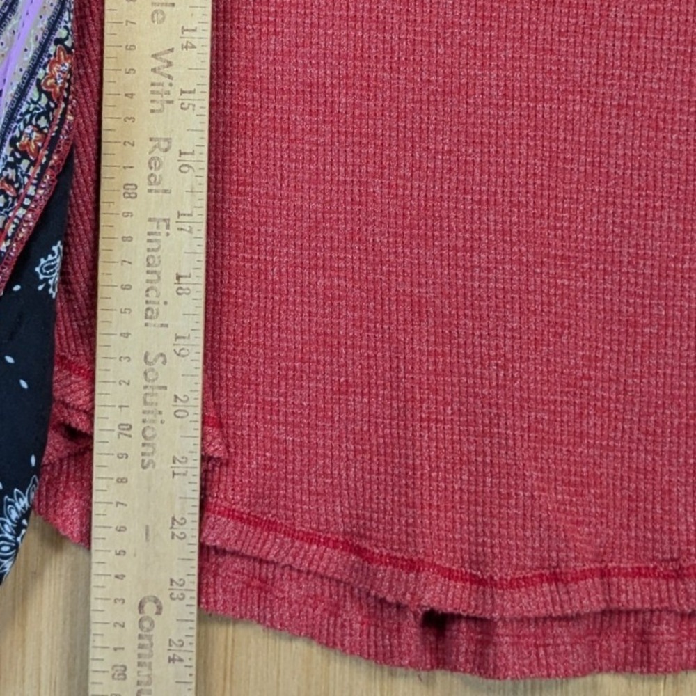We The Free Top Womens Medium Red Waffle Knit Boho Indie Patchwork Oversized - Picture 8 of 9